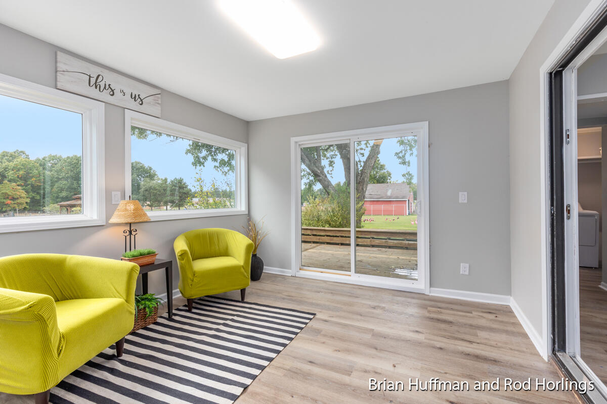 3231 Dean Lake Avenue NE