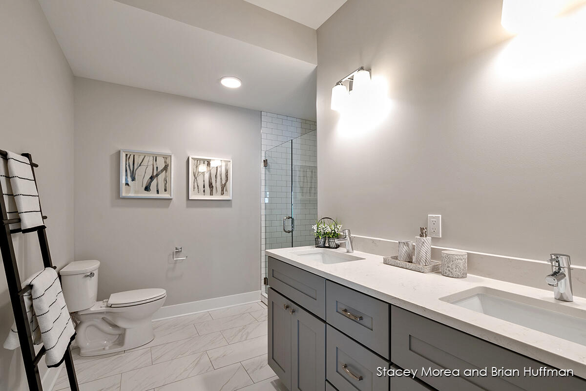 162 Tamarack Lane NE