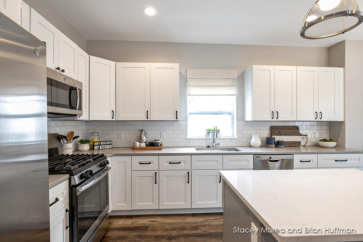 162 Tamarack Lane NE