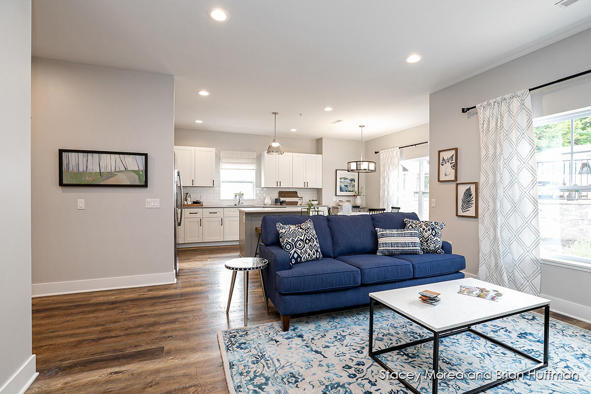 162 Tamarack Lane NE