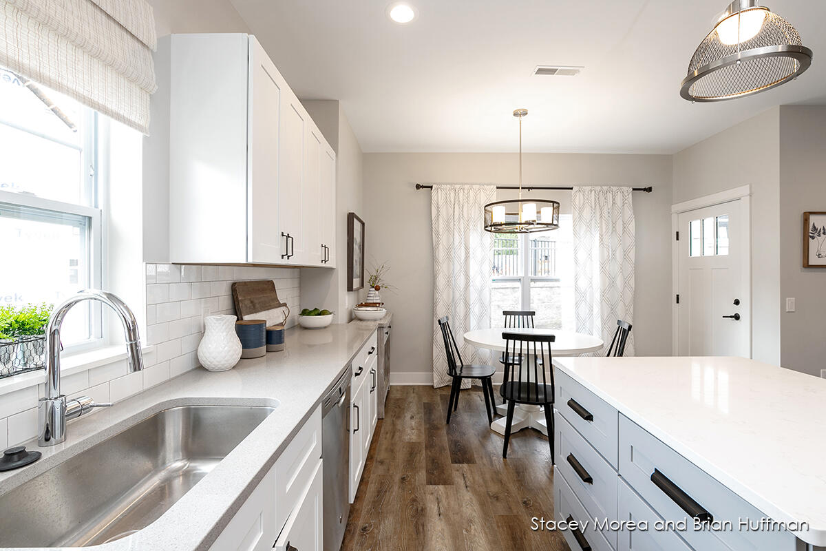 162 Tamarack Lane NE