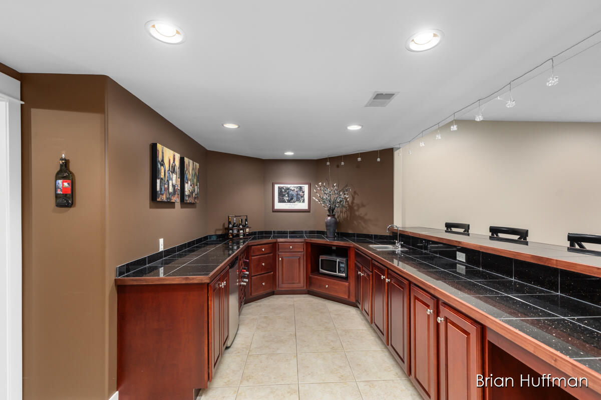 1747 Flowers Mill Drive NE