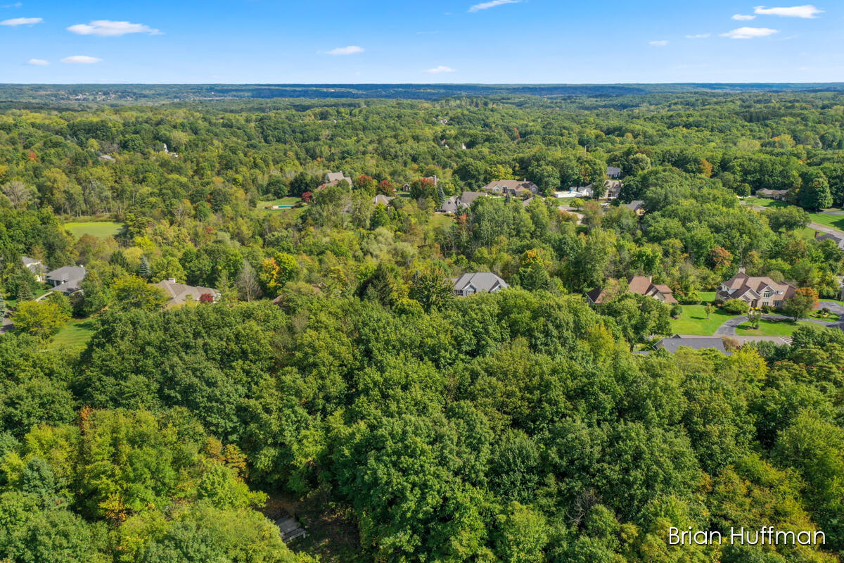 1747 Flowers Mill Drive NE