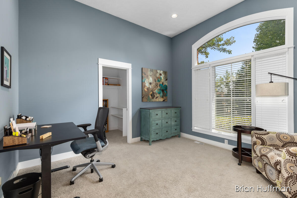 1747 Flowers Mill Drive NE