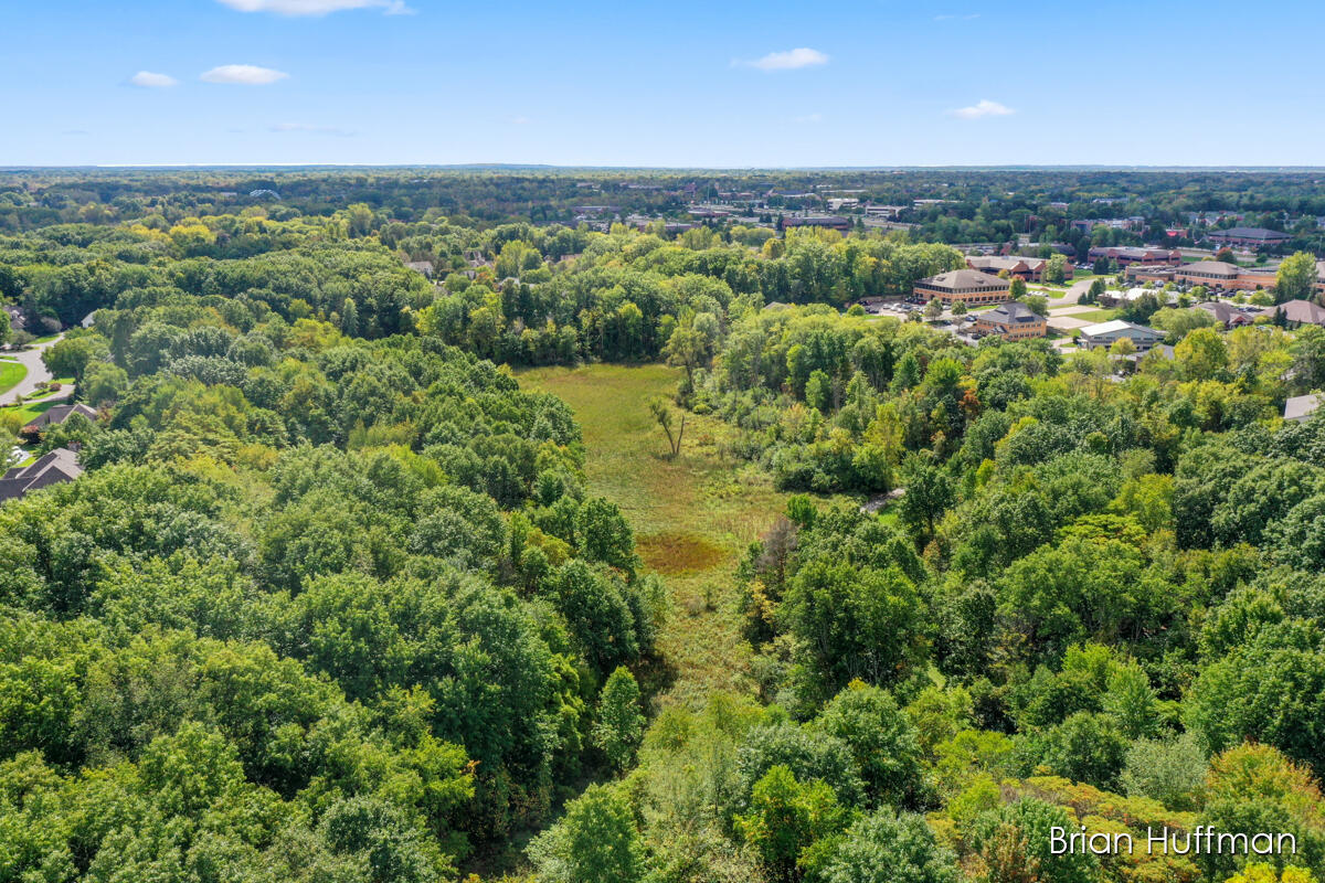 1747 Flowers Mill Drive NE