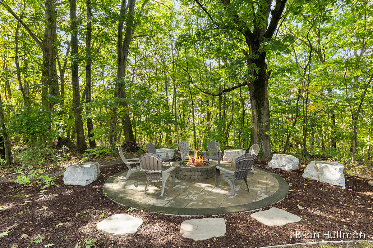 1747 Flowers Mill Drive NE