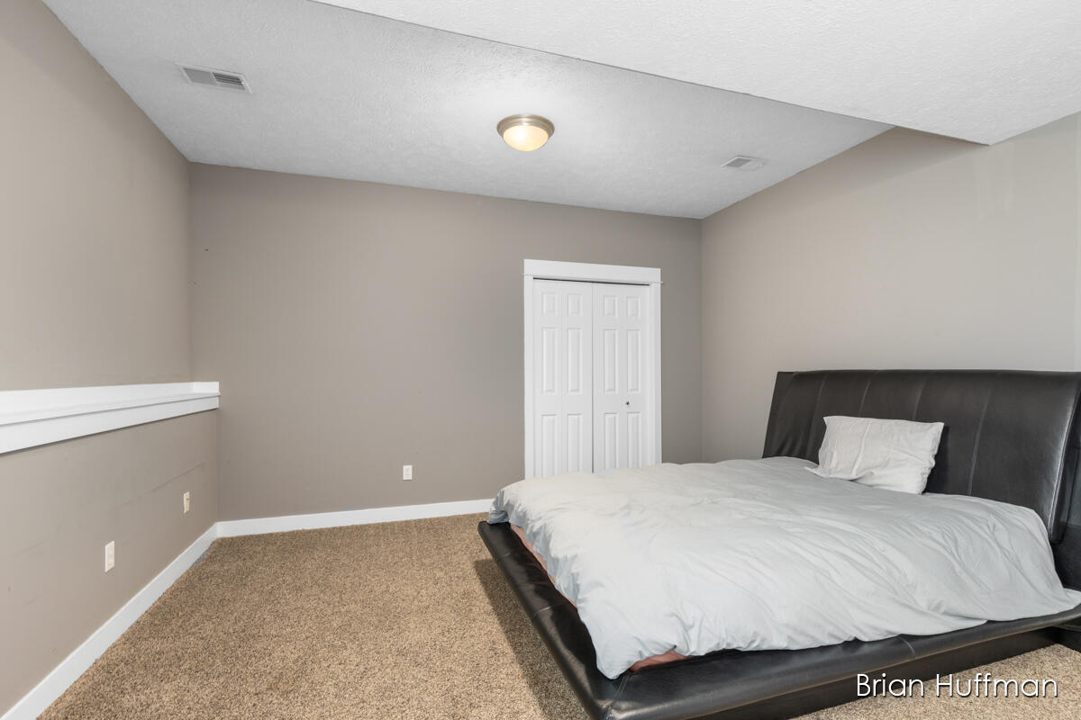 1747 Flowers Mill Drive NE