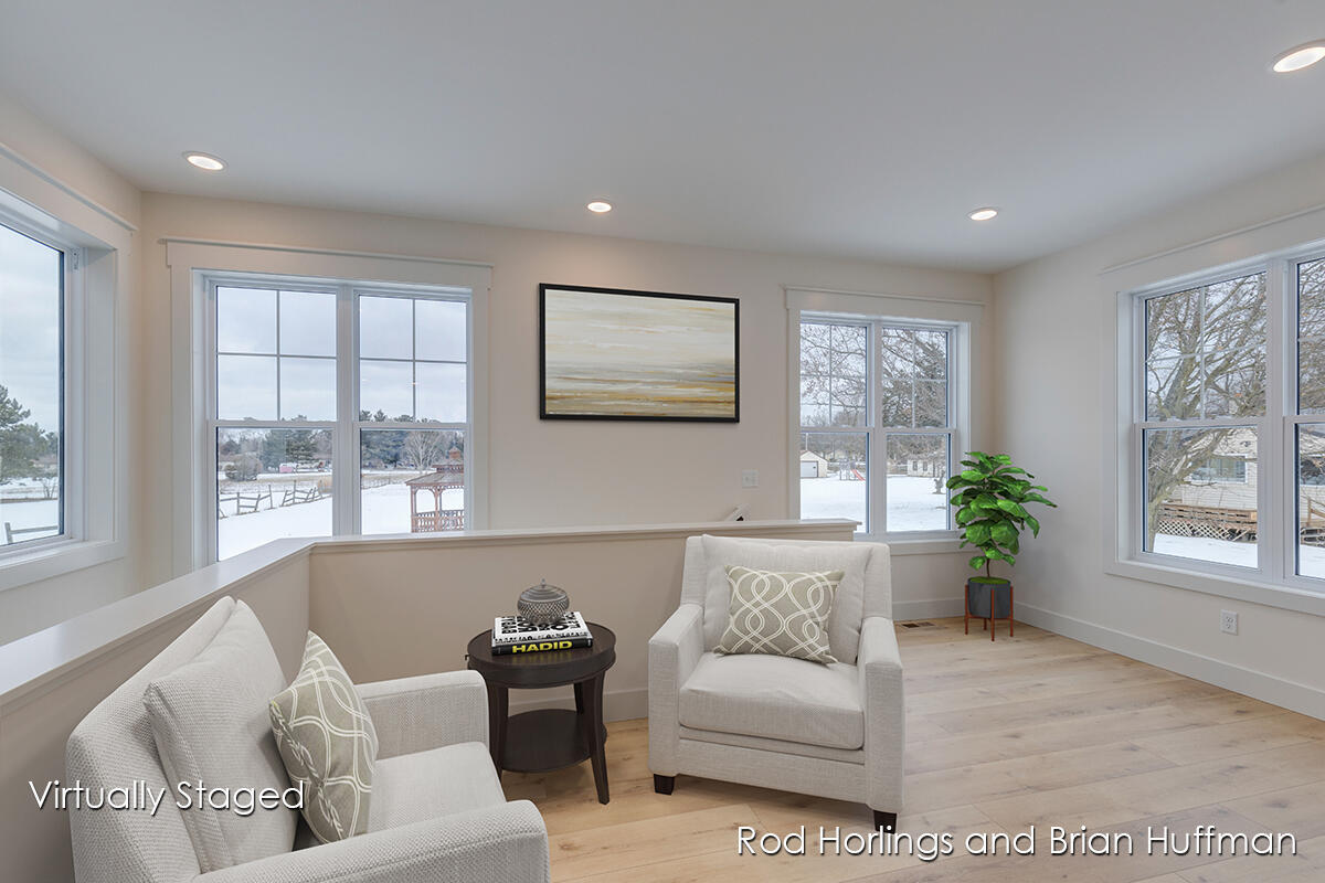 2169 Valentine Street NE