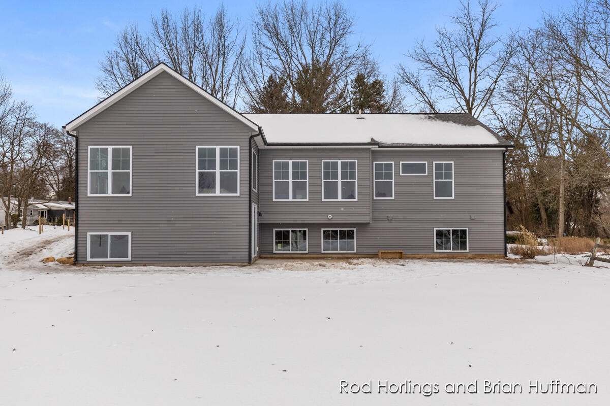 2169 Valentine Street NE