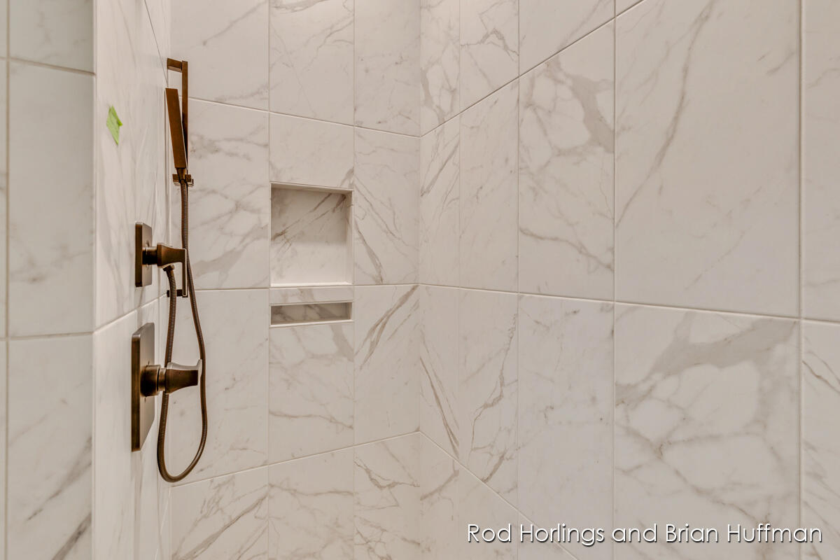 2169 Valentine Street NE