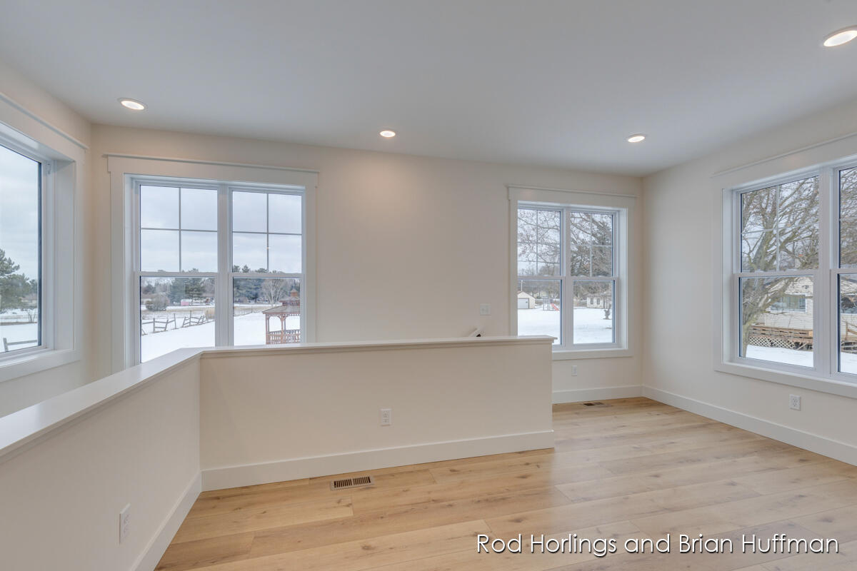 2169 Valentine Street NE