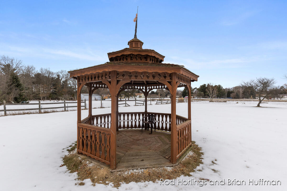 2169 Valentine Street NE