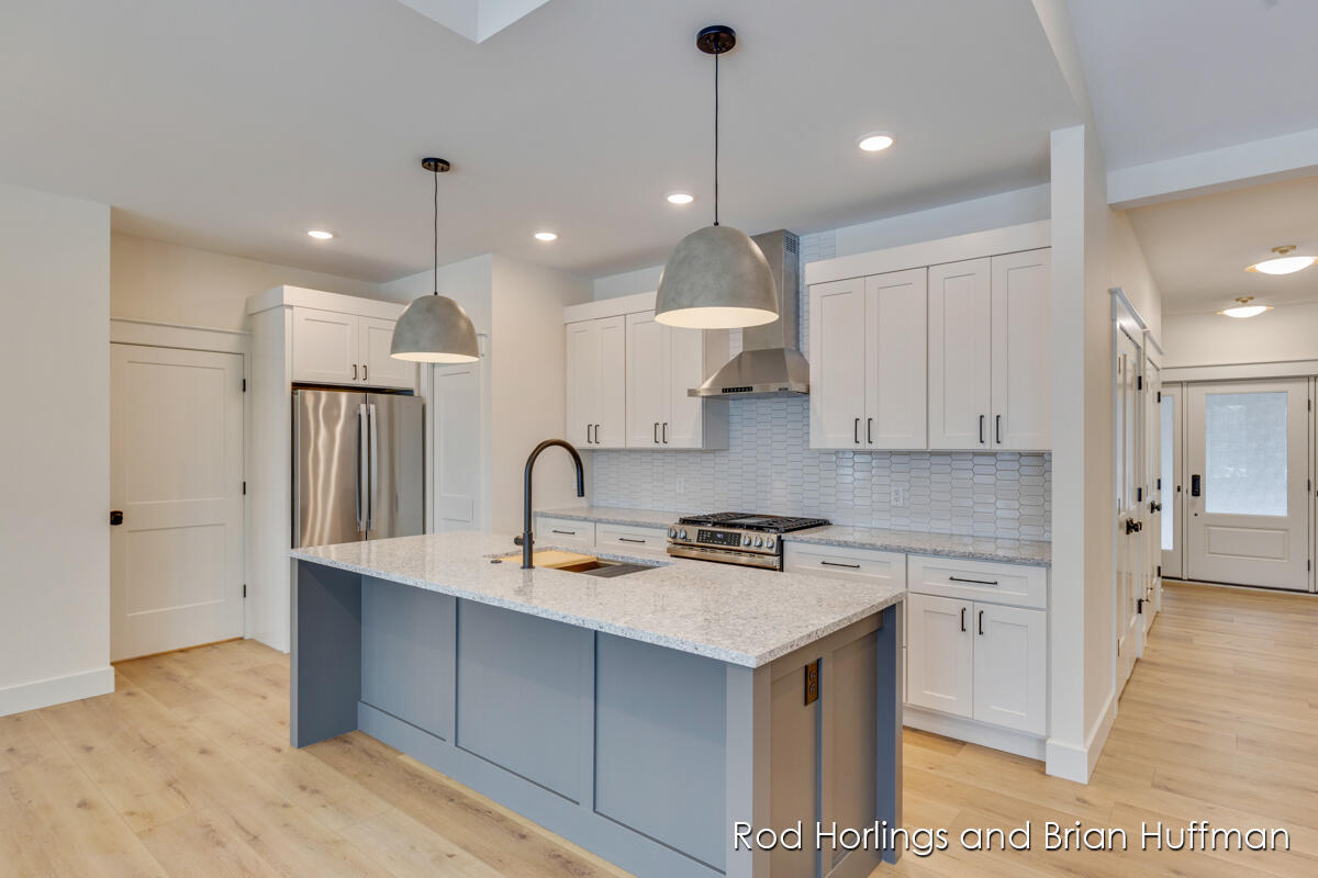 2169 Valentine Street NE