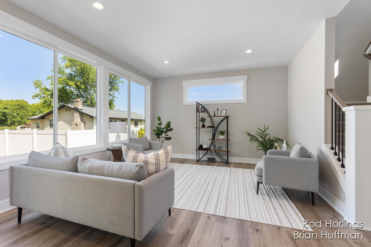 2185 Valentine Street NE