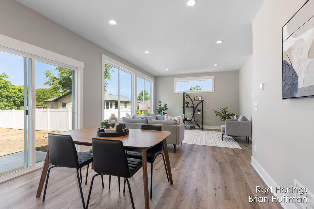 2185 Valentine Street NE