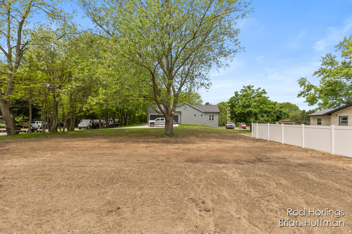 2185 Valentine Street NE