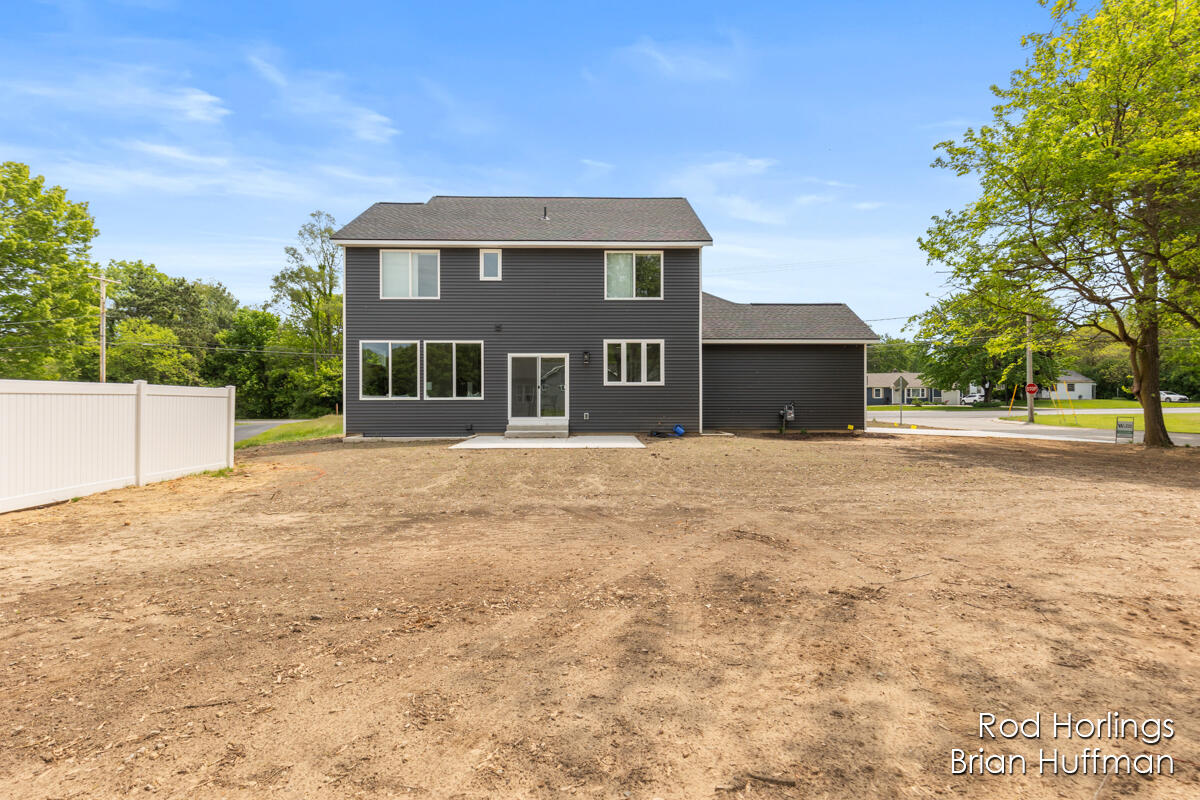 2185 Valentine Street NE