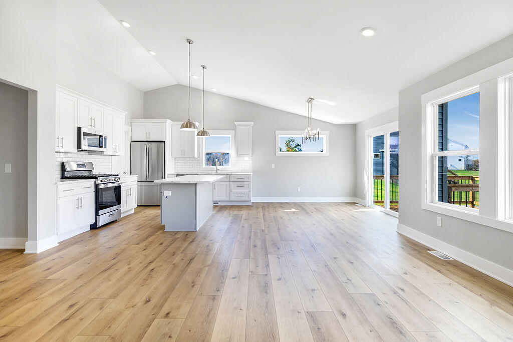 2181 Emerald Lake Court, Grand Rapids