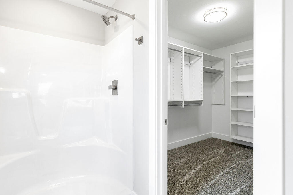 2181 Emerald Lake Court, Grand Rapids