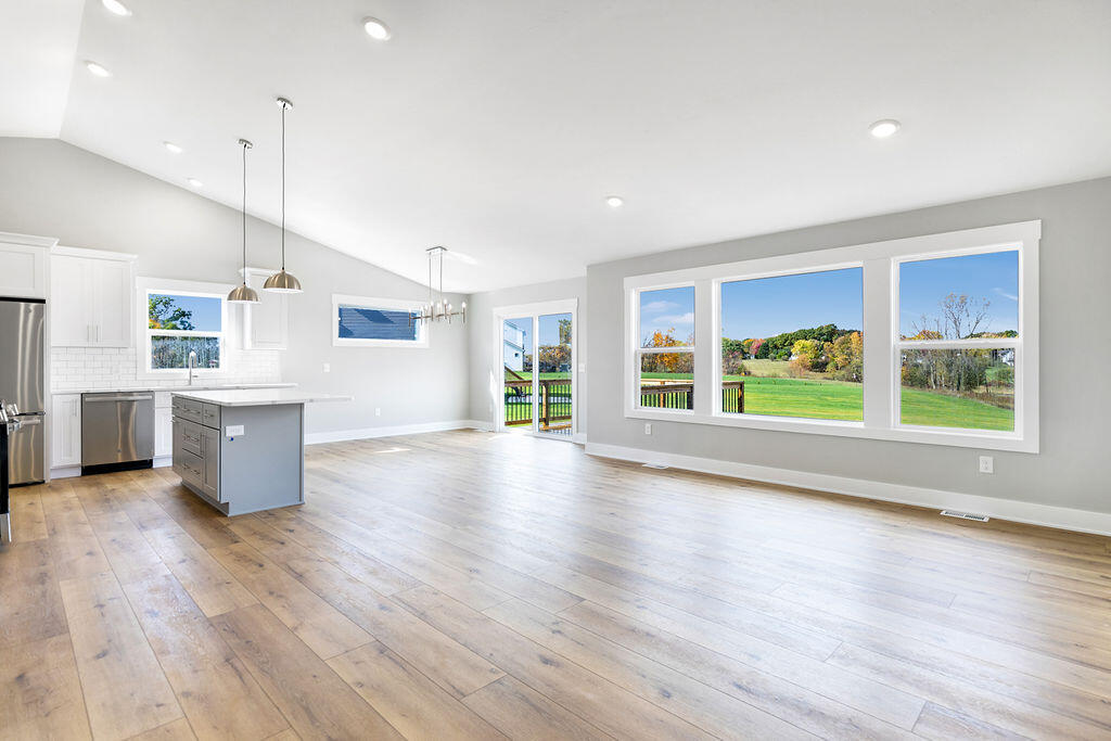 2181 Emerald Lake Court, Grand Rapids