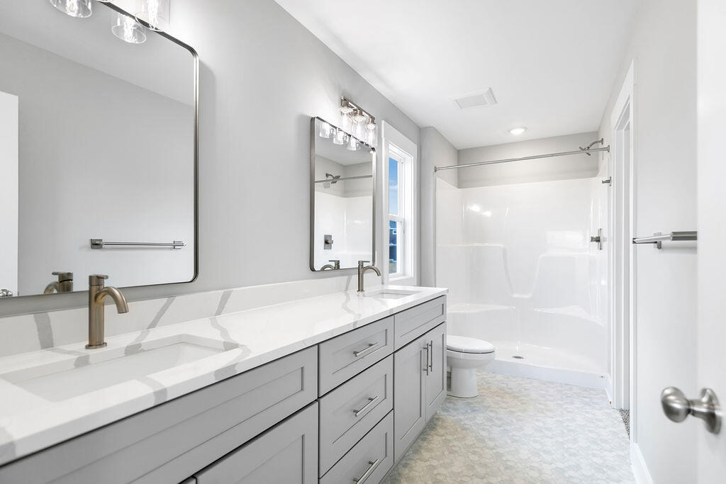 2181 Emerald Lake Court, Grand Rapids