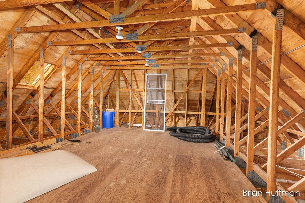 6029 Hillsborough Court SW