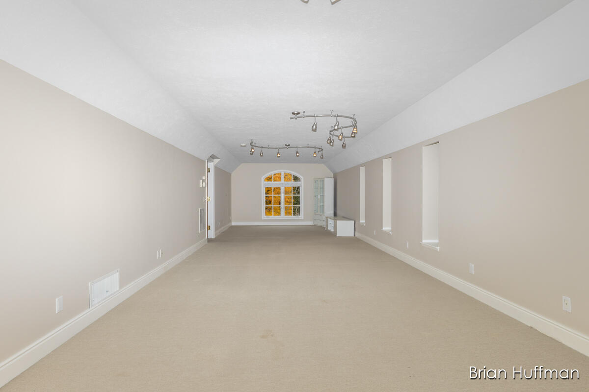 6029 Hillsborough Court SW