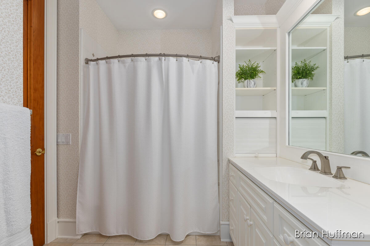 6029 Hillsborough Court SW