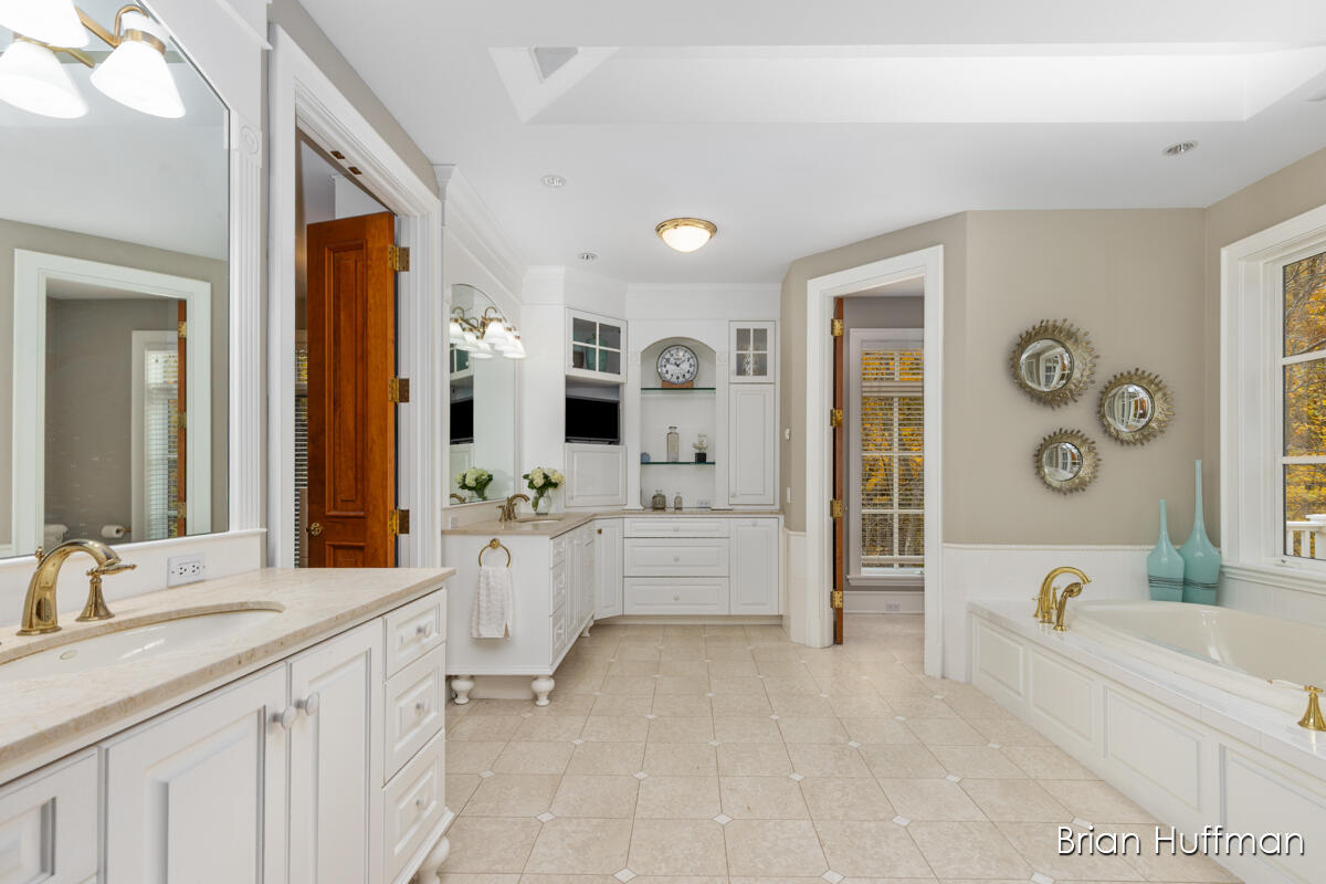 6029 Hillsborough Court SW