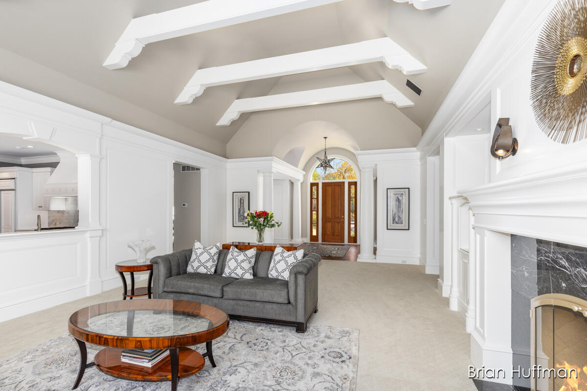 6029 Hillsborough Court SW