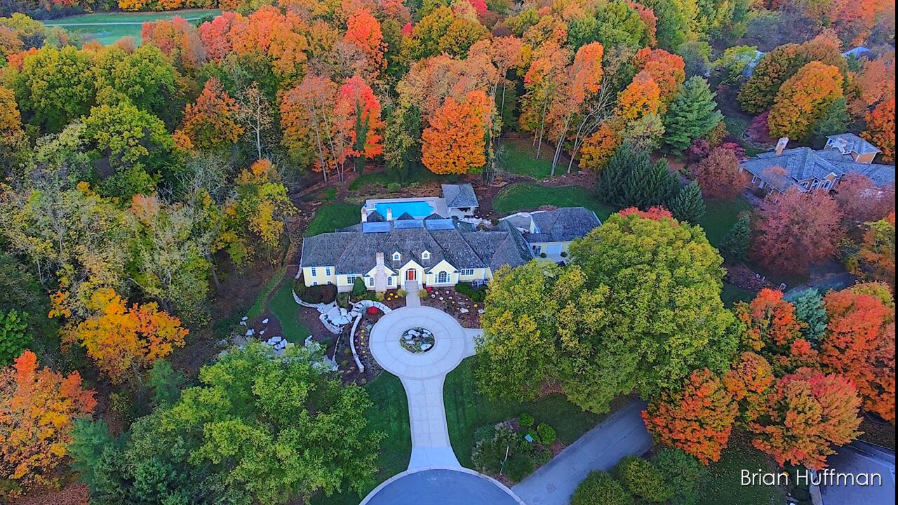 6029 Hillsborough Court SW