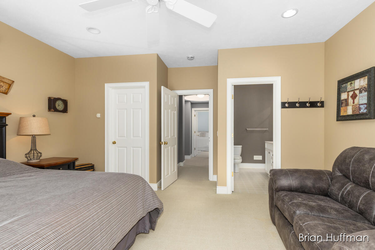 6029 Hillsborough Court SW