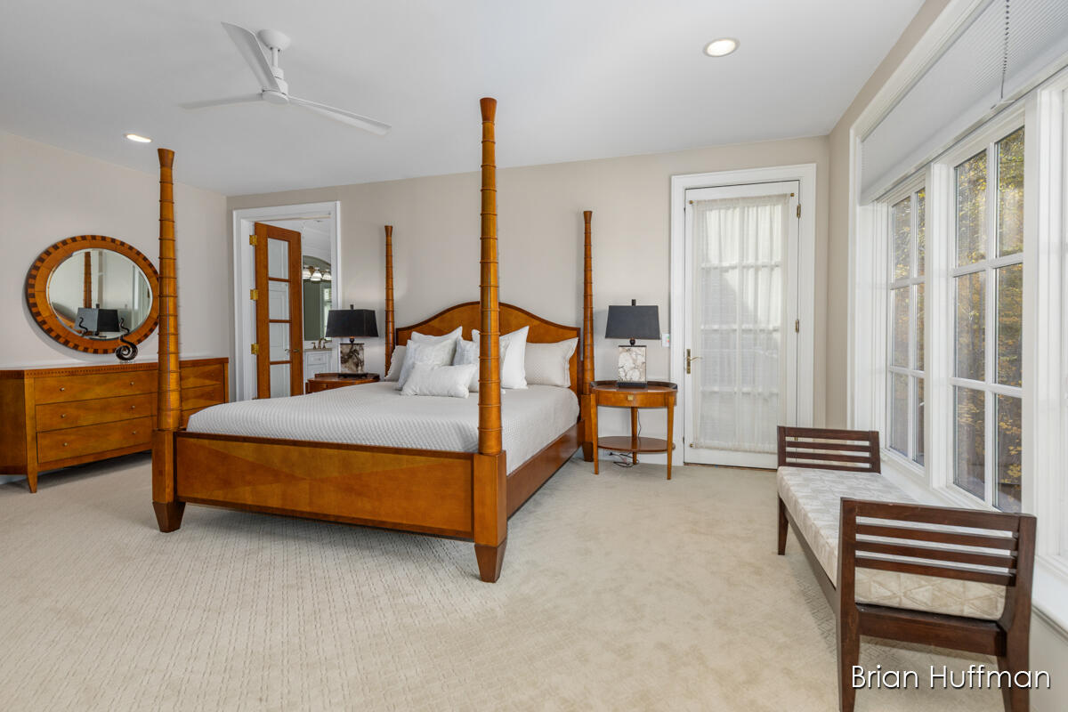 6029 Hillsborough Court SW