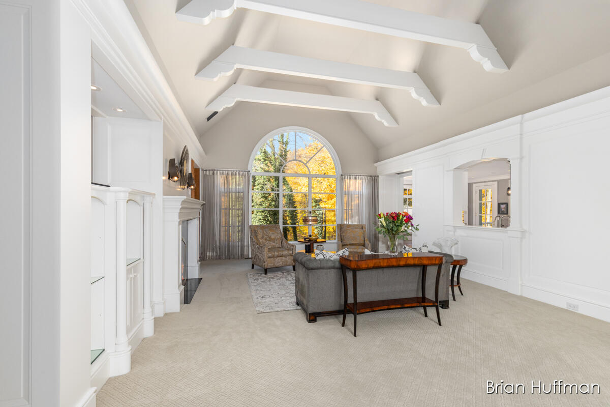 6029 Hillsborough Court SW