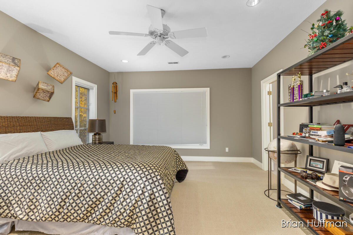 6029 Hillsborough Court SW