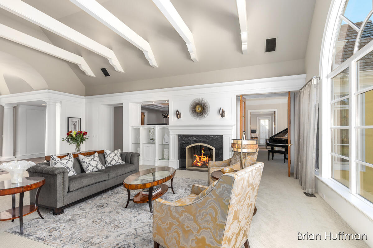 6029 Hillsborough Court SW