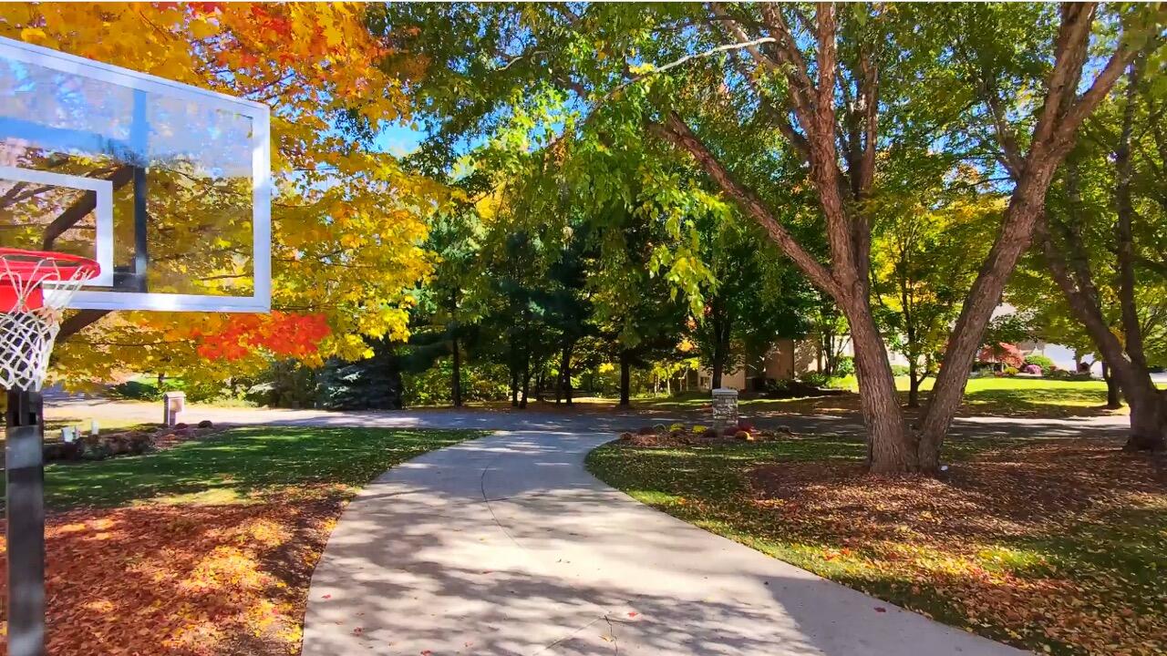 6029 Hillsborough Court SW