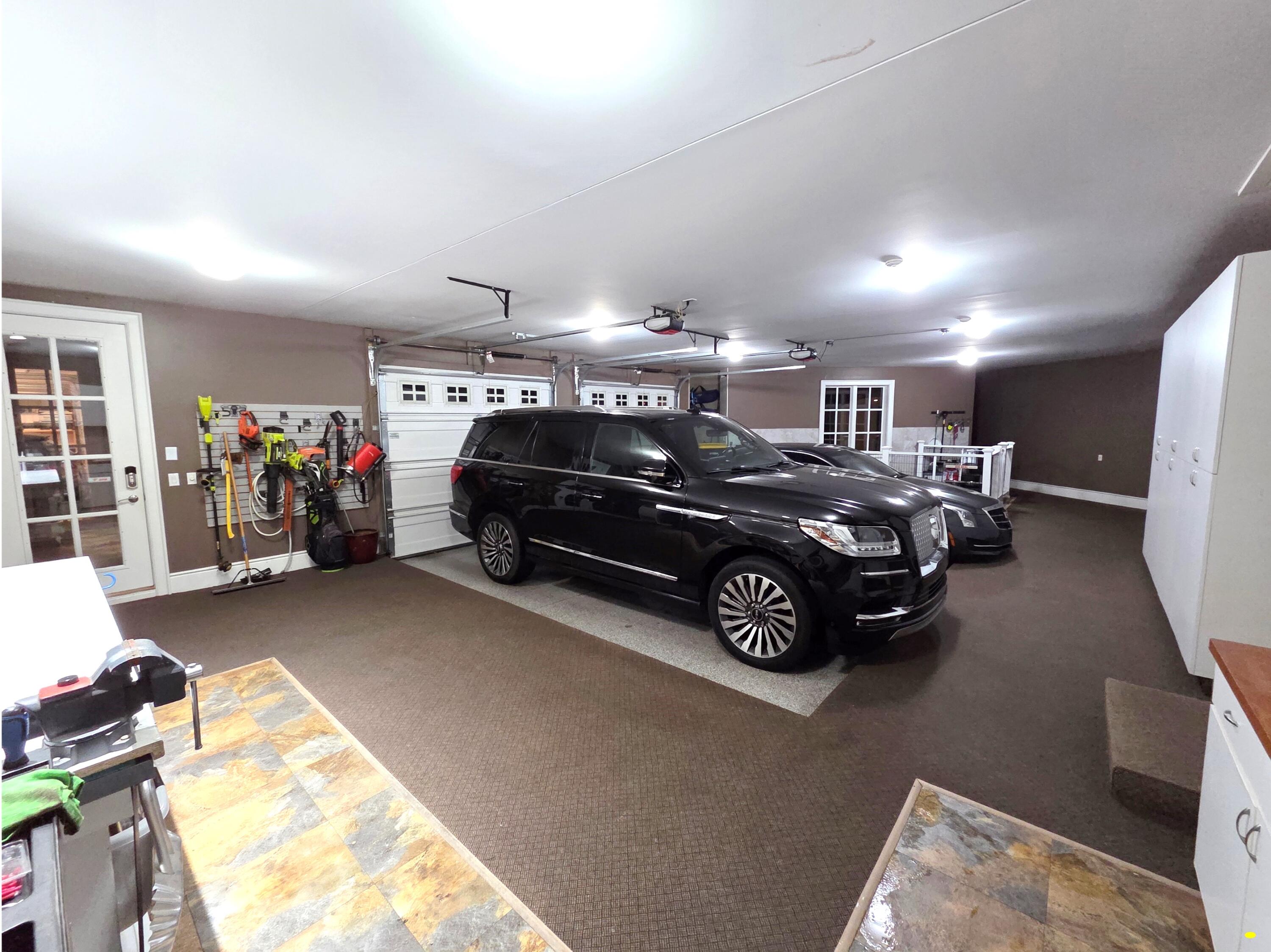 6029 Hillsborough Court SW