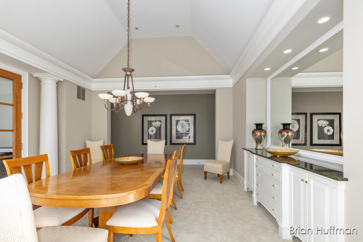 6029 Hillsborough Court SW