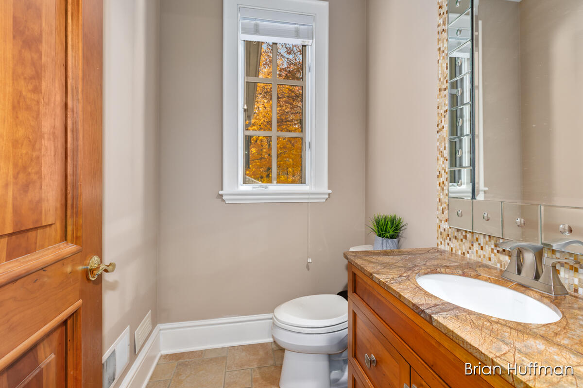 6029 Hillsborough Court SW