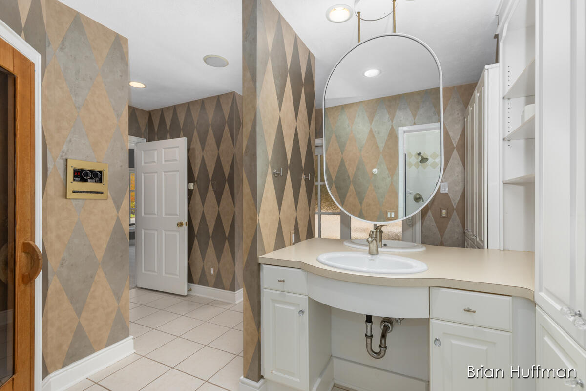 6029 Hillsborough Court SW