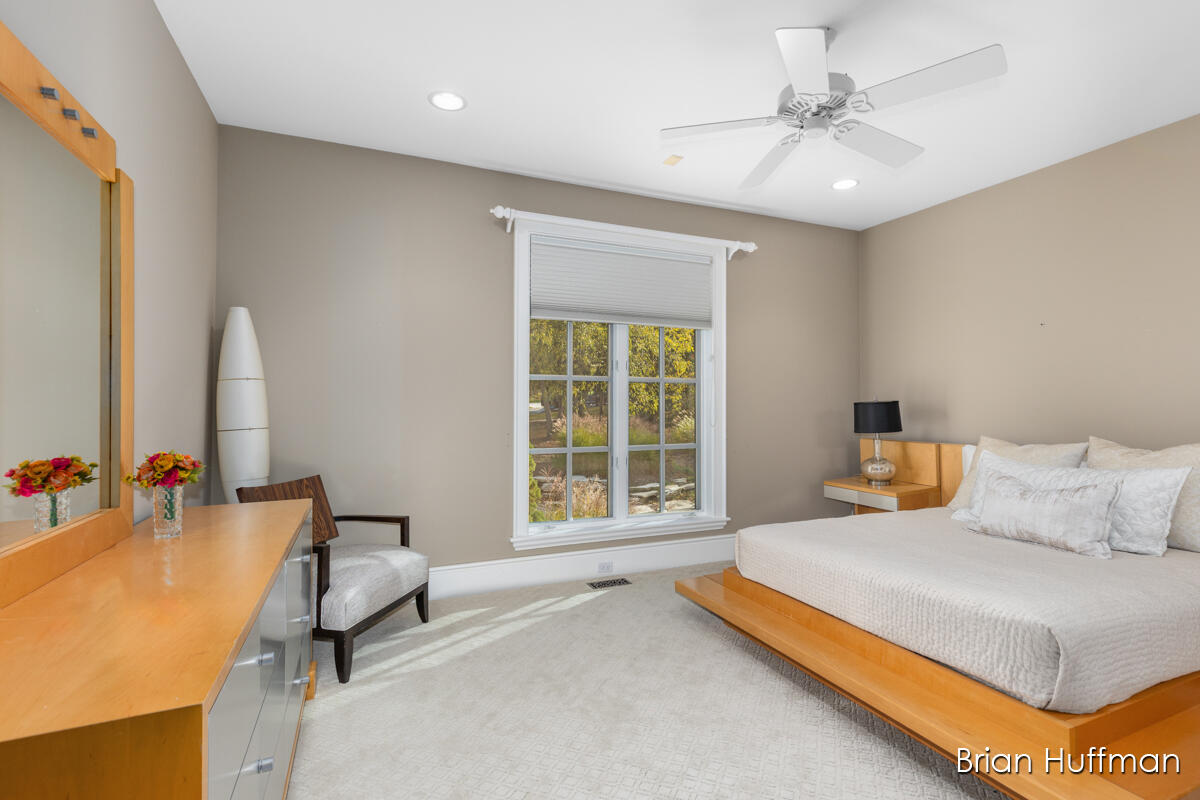 6029 Hillsborough Court SW