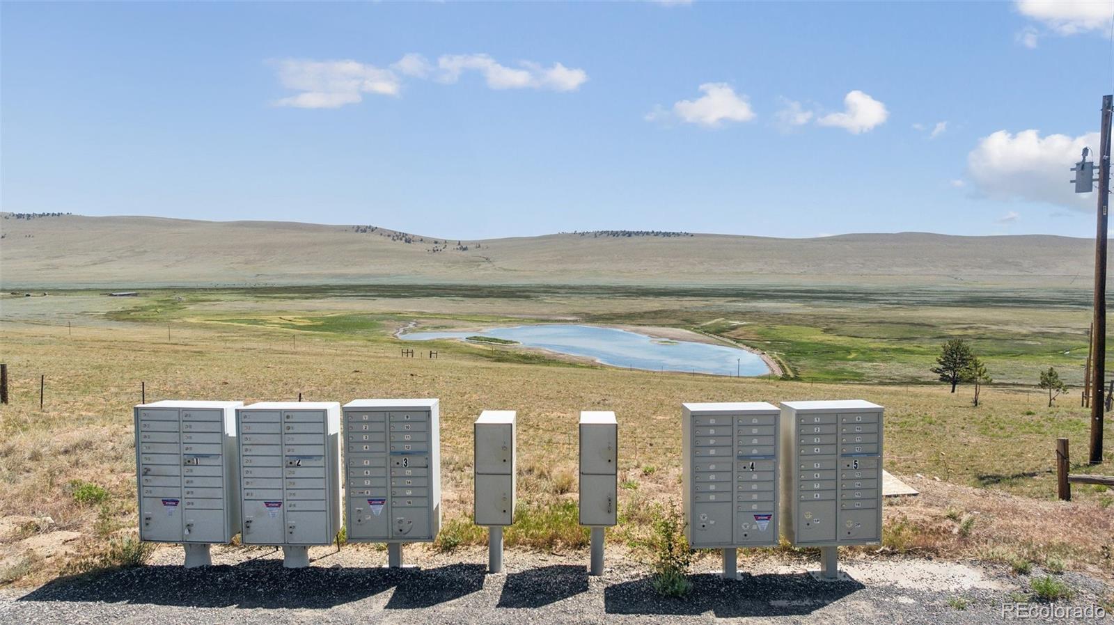 1050 Middle Fork Vista