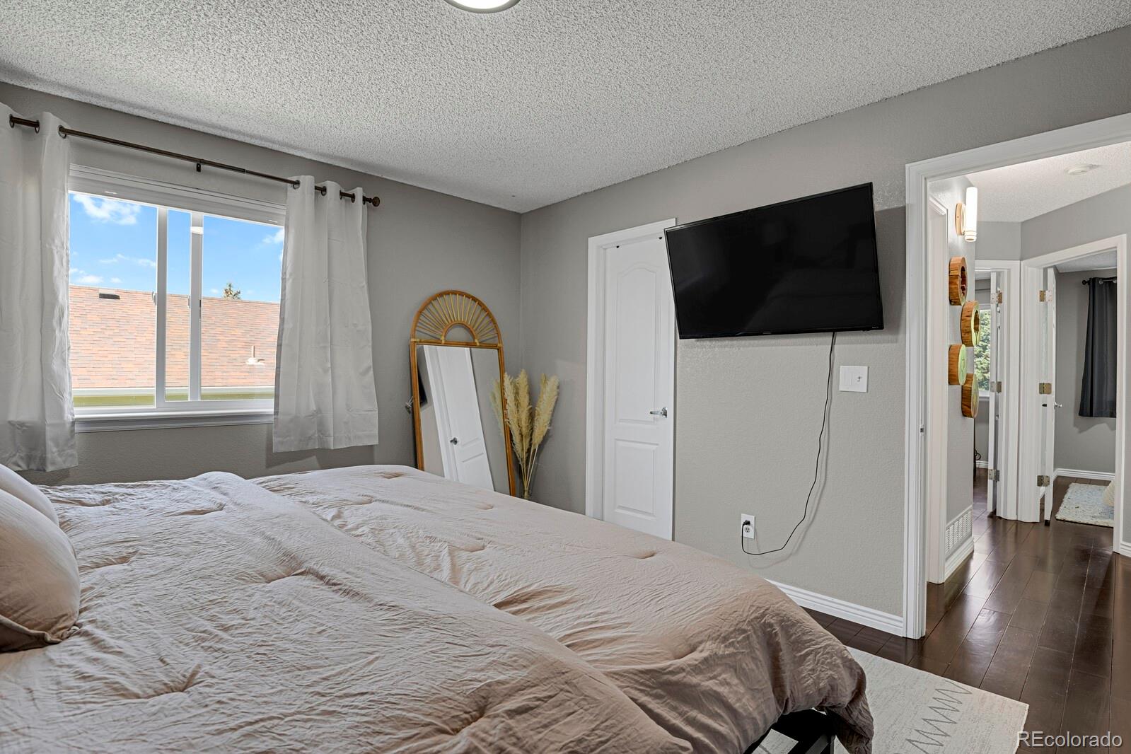 5270 E Holcomb Street