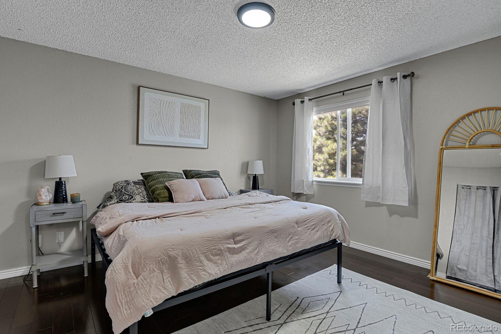 5270 E Holcomb Street