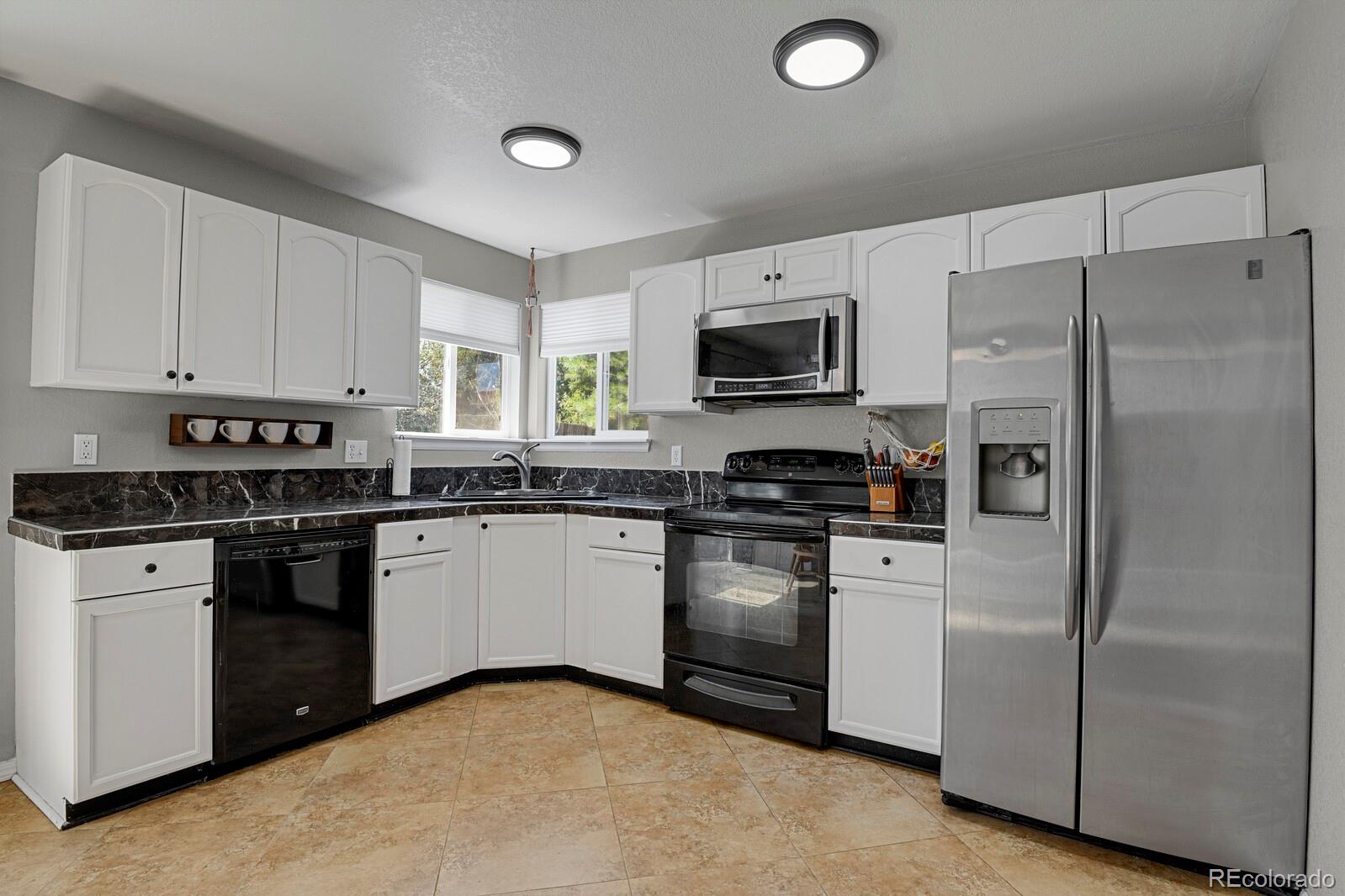 5270 E Holcomb Street