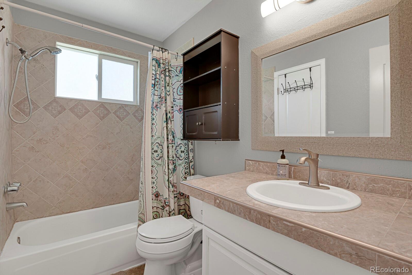 5270 E Holcomb Street