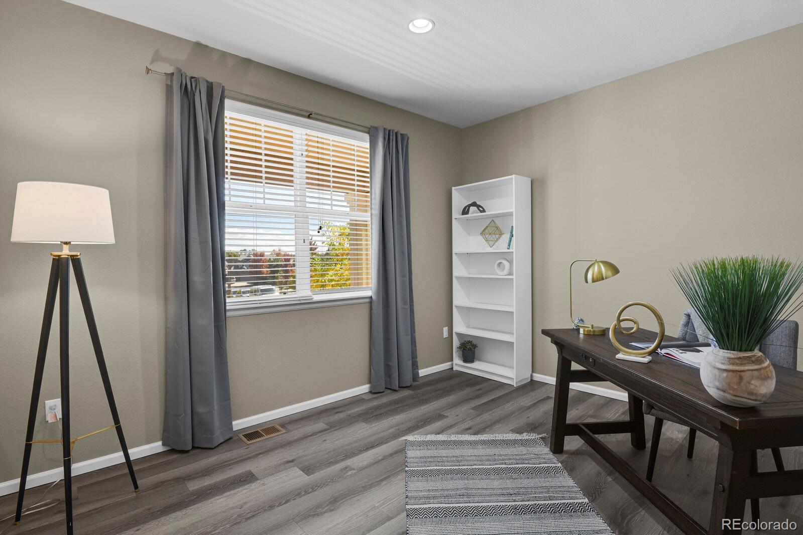 23403 E Ontario Place