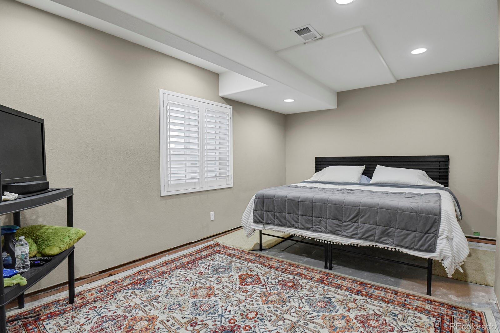 23403 E Ontario Place