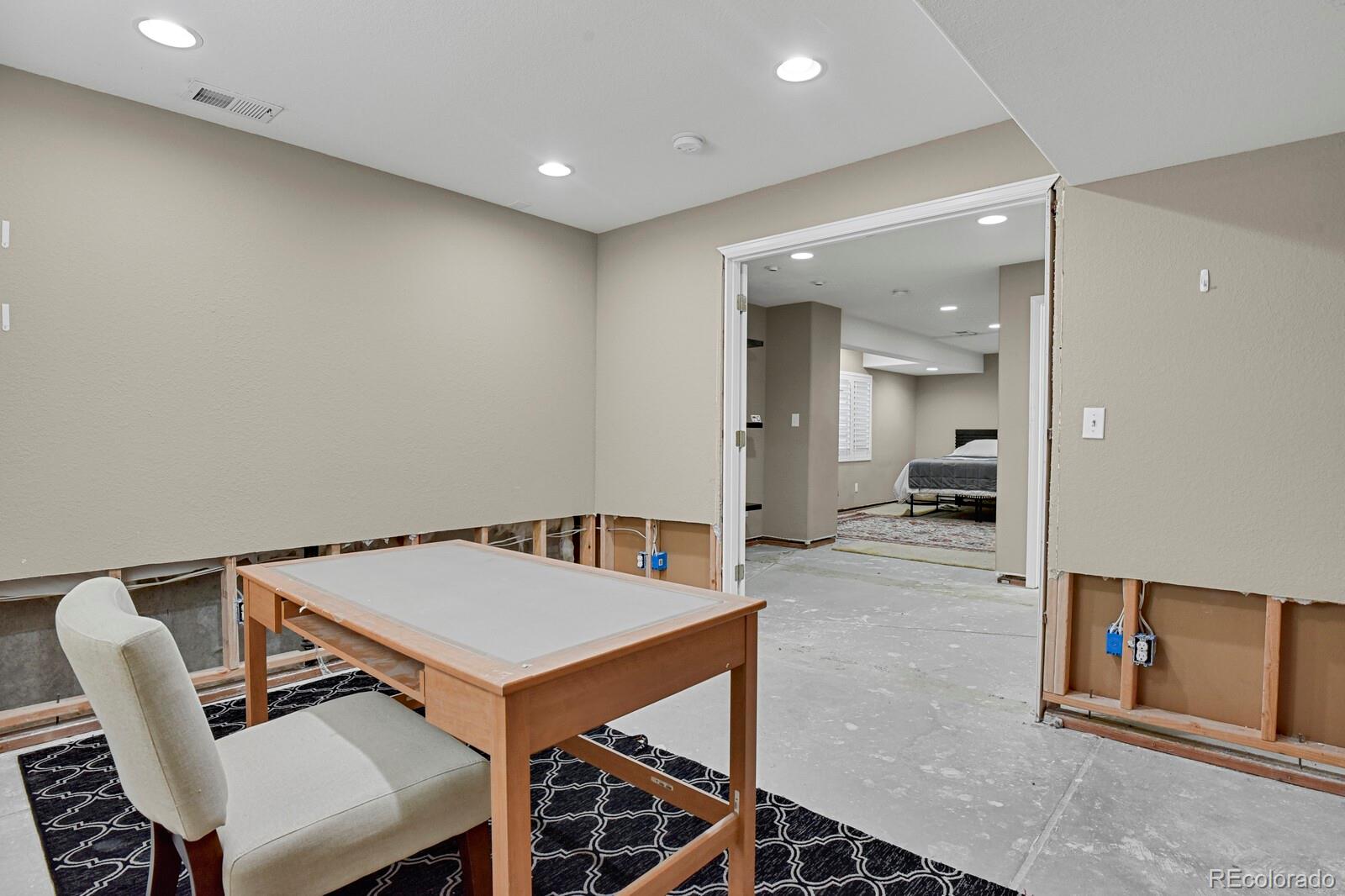 23403 E Ontario Place